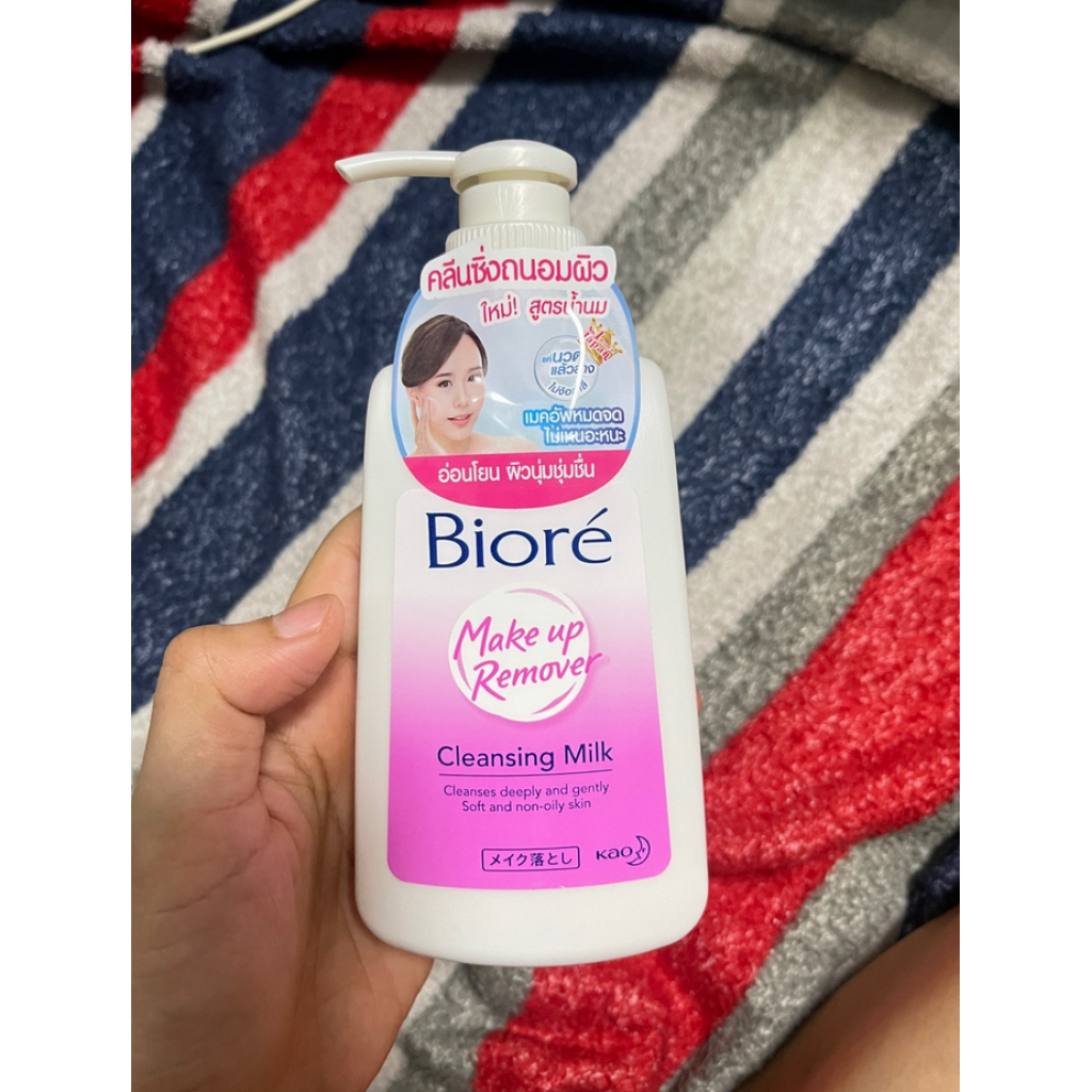 Biore Cleansing Milk Lotion Make Up Remover 180ml.