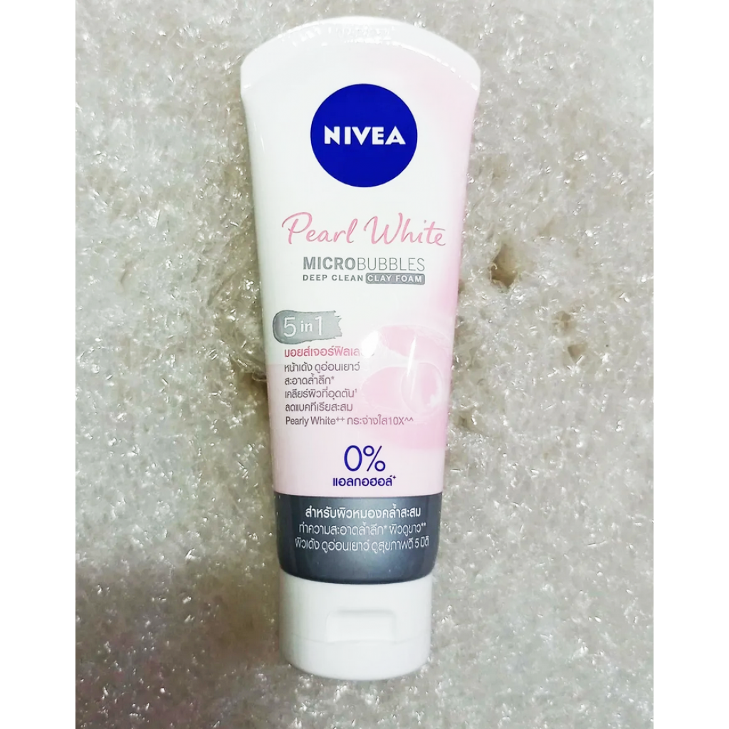 Nivea Extra White Peal Mud Foam 100g.