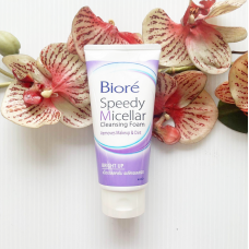 Biore Speedy Micellar Bright Up Cleansing Foam 90g.