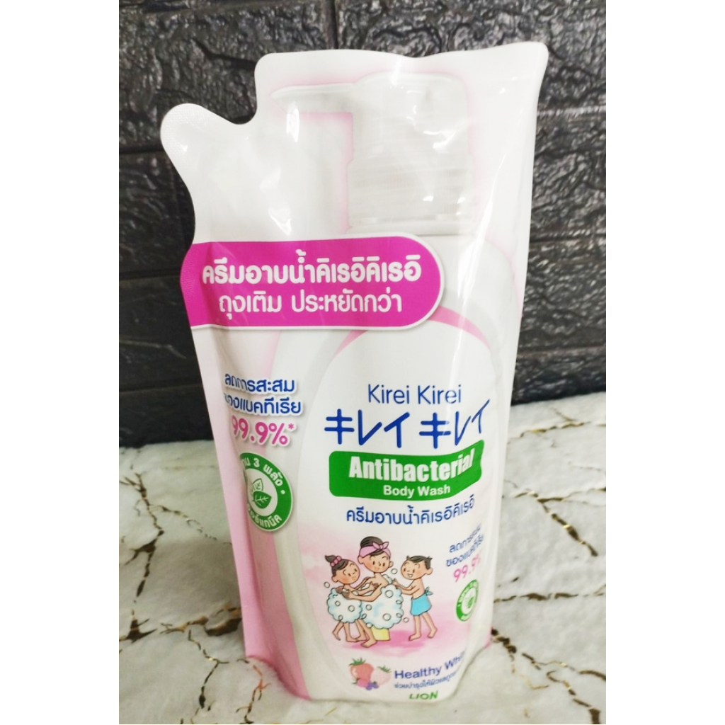 Kirei Kirei Antibacterial Body Wash Healthy White 400ml.