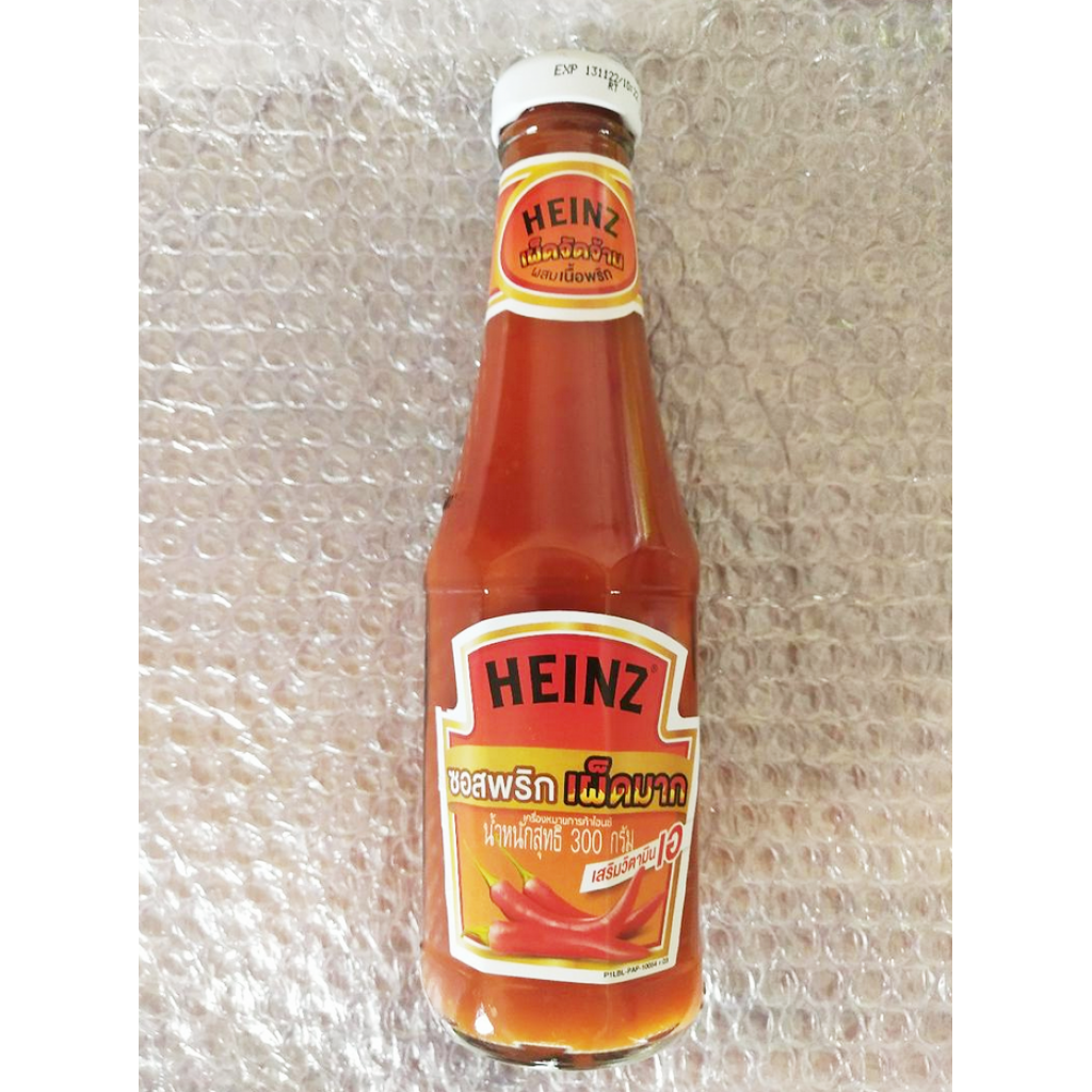 Heinz Fortifien With Vitamin A and Hot Spicy Chili Sauce 300g.