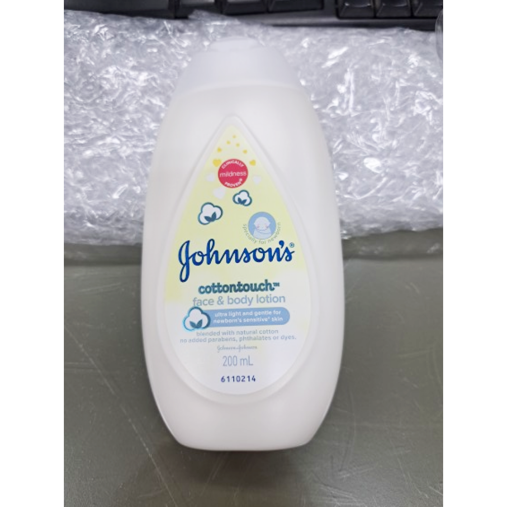 Johnsons Cottontouch Face and Body Baby Lotion 200ml.