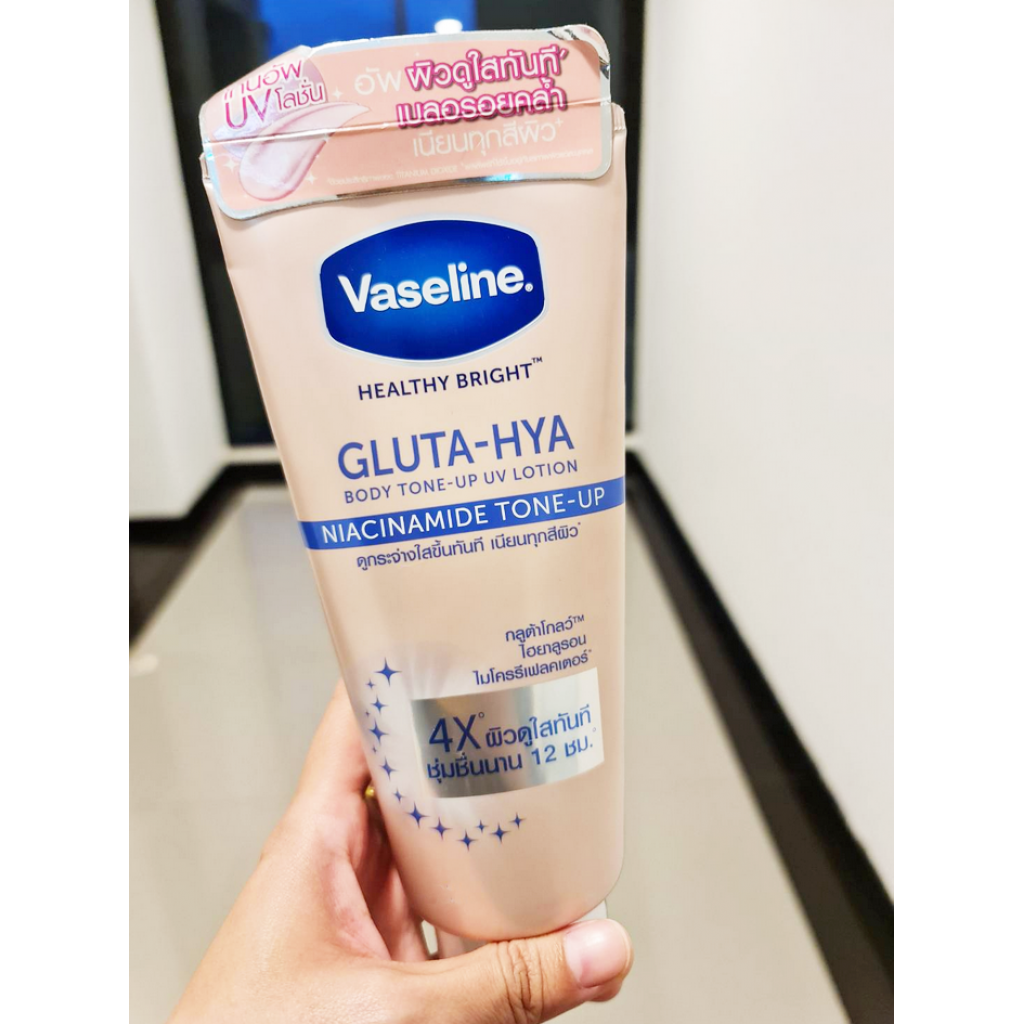 Vaseline Gluta Hya Niacinamide Tone Up UV Lotion 300ml