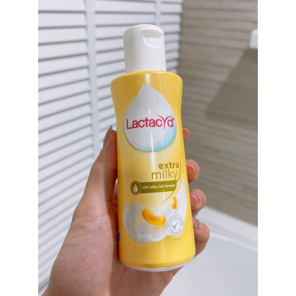 Lactacyd Extra Milky Feminine Wash 150ml.