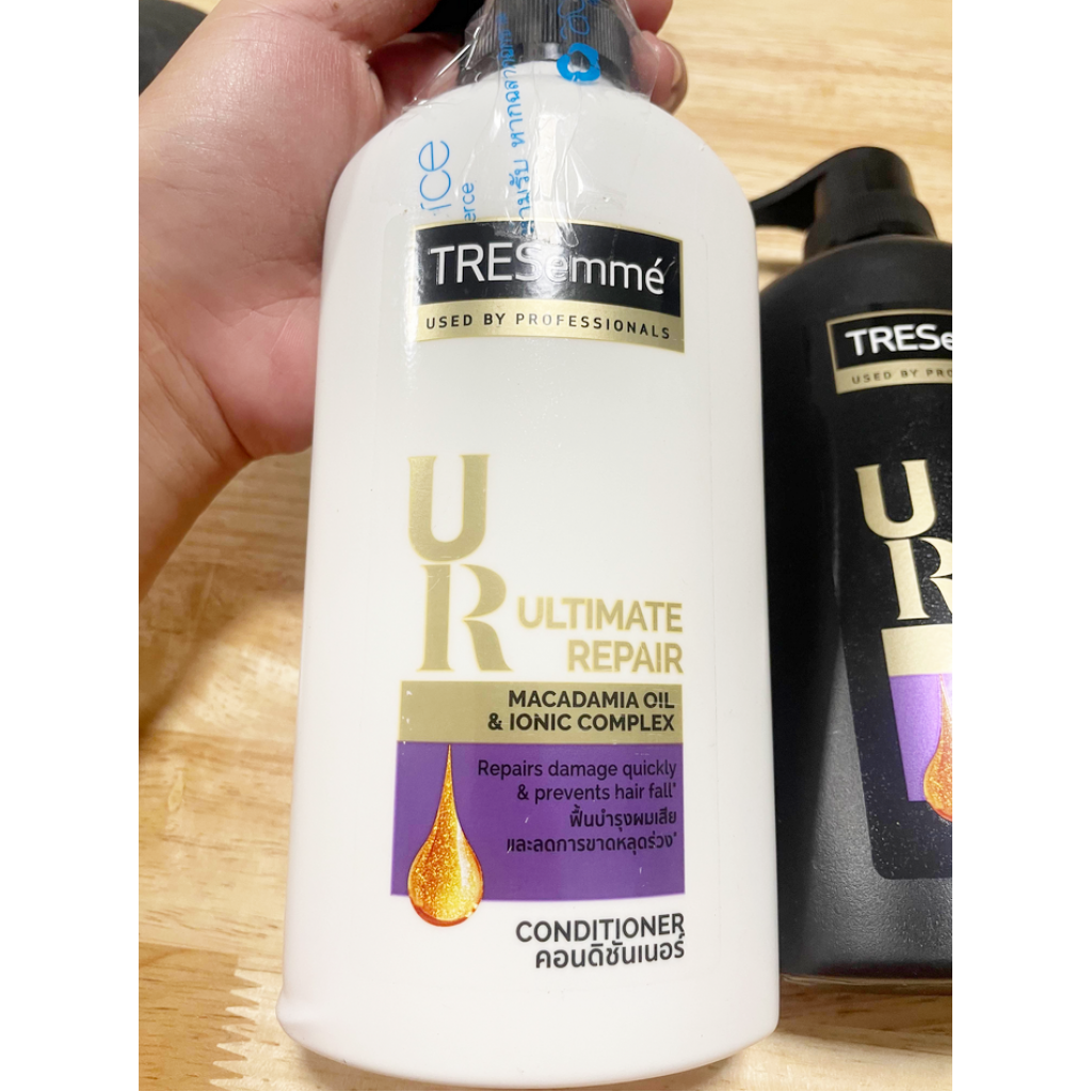 Tresemme Ultimate Repair Hair Conditioner 400ml.