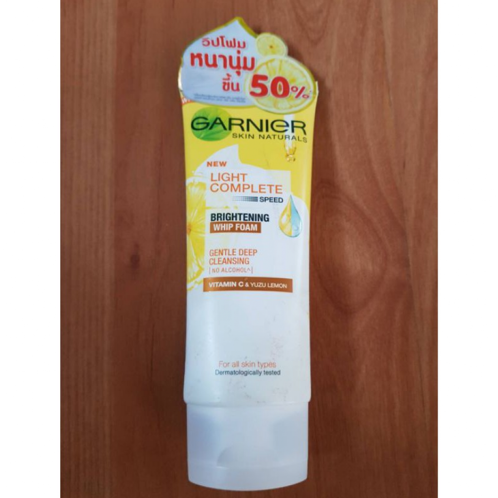 Garnier Skin Naturals Light Complete Speed Brighting Whip Foam 100ml.