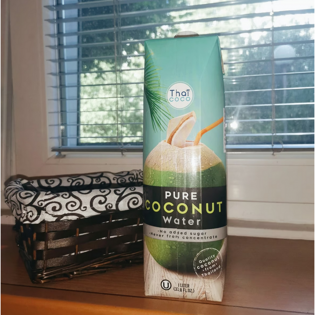 UHT Coconut water 1000 ml. (prisma)