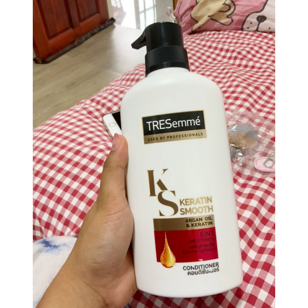 Tresemme Keratin Smooth Hair Conditioner 400ml.