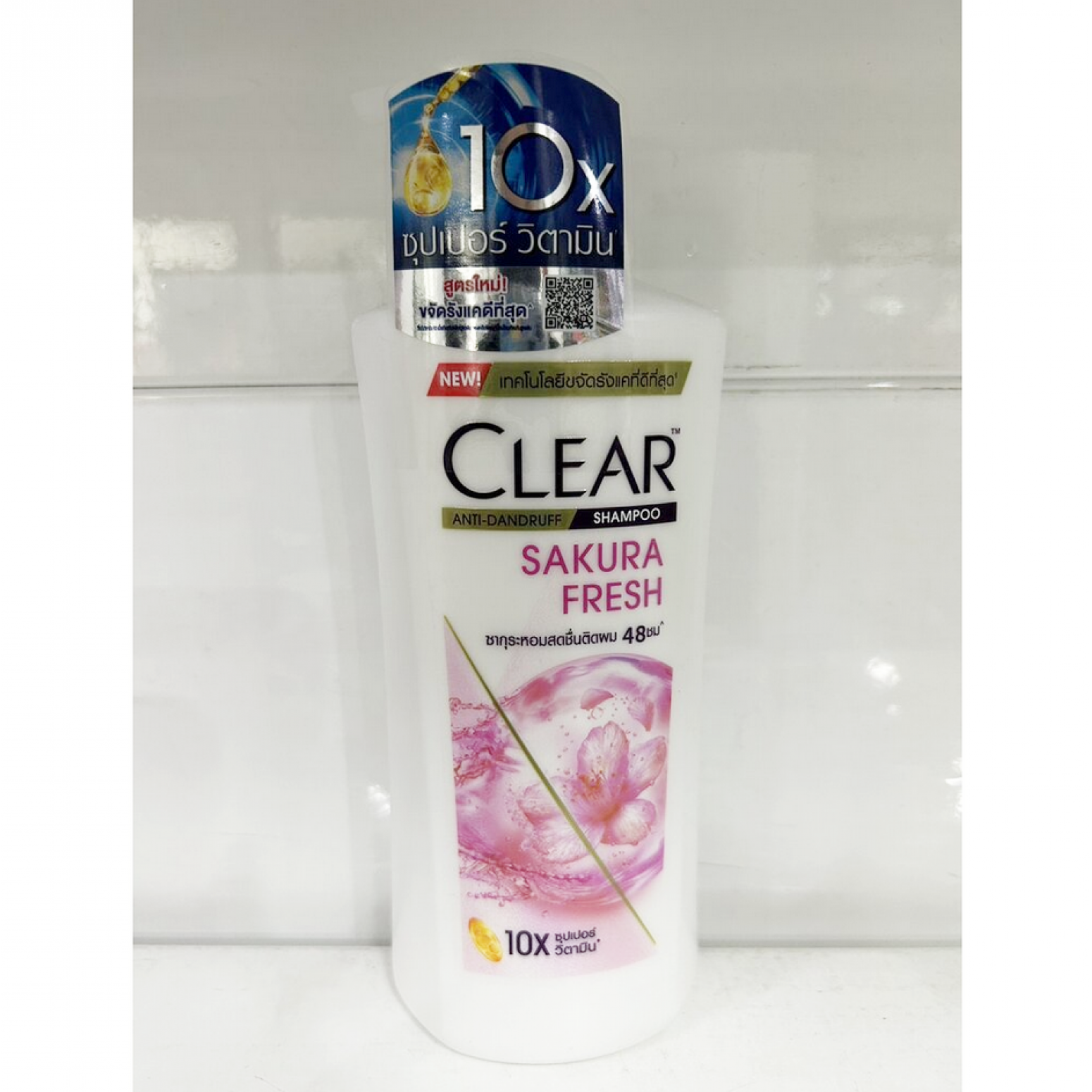 Clear Sakura Fresh Anti Dandruff Scalp Care Shampoo 370ml. 1Free1