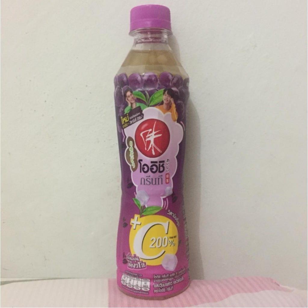 Oishi Green Tea Kyoho Grape Flavour with Nata de Coco 380ml.